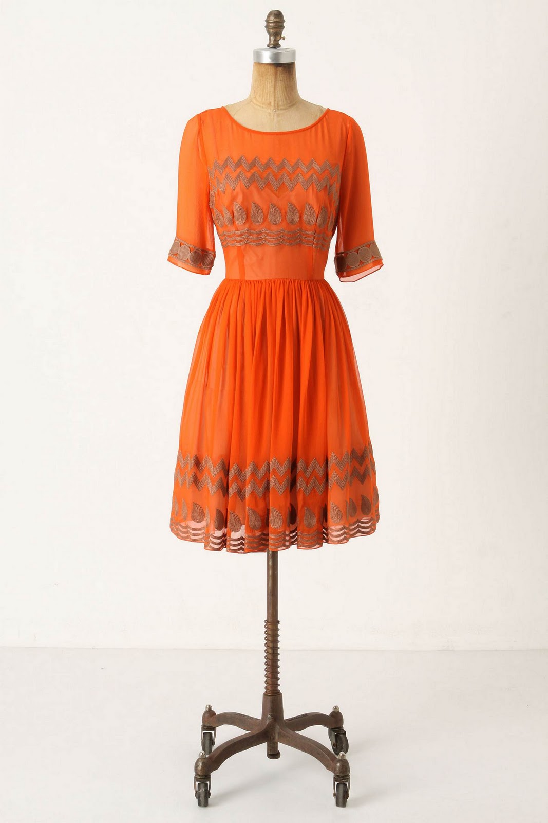 Guest post by Sarah: Anthropologie Tangerine Flicker Dress DIY